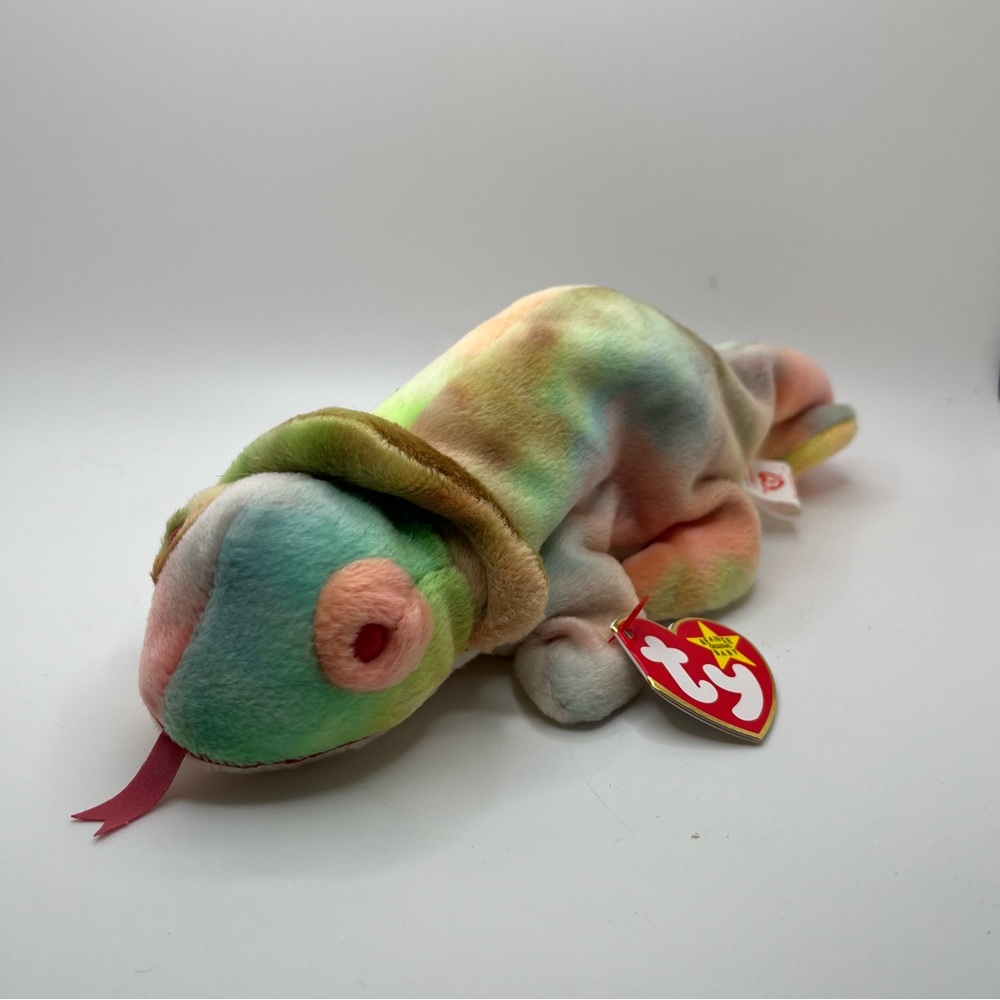 Ty Beanie Baby Rainbow The Iguana Chameleon Toy
